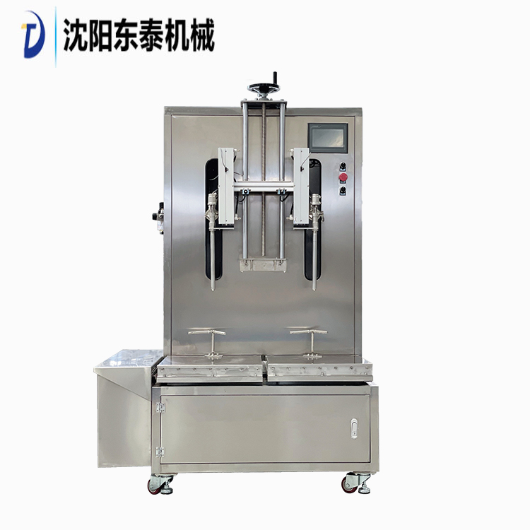 雙頭液體飲料灌裝機(jī)